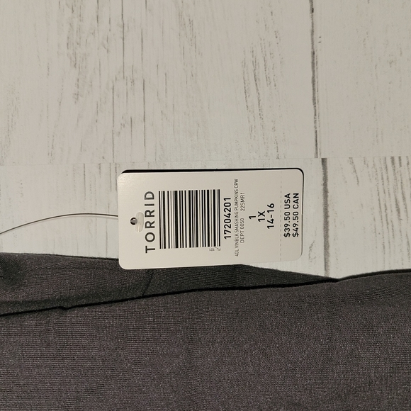 NWT | Torrid The Smashing Pumpkins Classic Fit Crew Tee | Size 1 - Picture 6 of 8